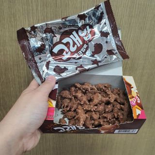 고래밥초코범벅 고래밥 초코범벅 — 4.5점을 준 리뷰어가 2021년 11월 올린 사용 사진