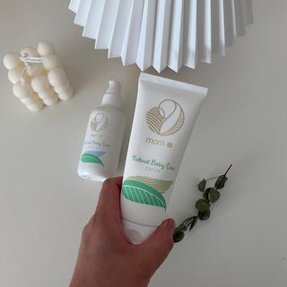 mom e 맘이 내추럴 베이비 케어 크림+바디오일 — 5점을 준 리뷰어가 2021년 2월 올린 사용 사진