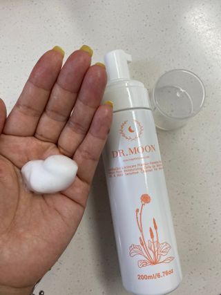 MF프리 [닥터문] 유산균 락토케어 질경초 여성청결제 200ml (폼타입) — 5점을 준 리뷰어가 2022년 5월 올린 사용 사진