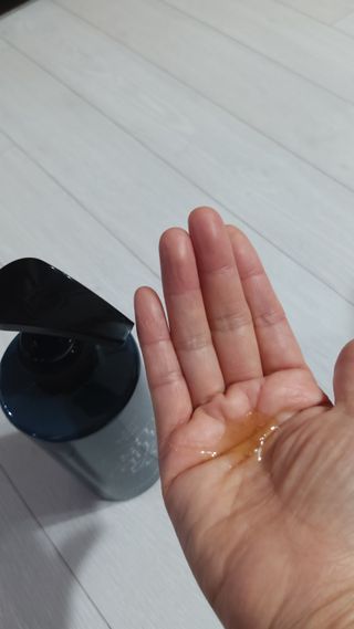 세렌닥터 스칼프 루트 케어 샴푸 — 5점을 준 리뷰어가 2022년 11월 올린 사용 사진