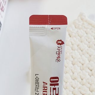 자연에온 고함량 아르기닌 포텐 UP 5555mg 20g x 15포 — 5점을 준 리뷰어가 2021년 9월 올린 사용 사진