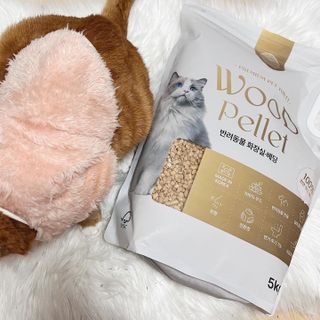 버진플래닛코리아 버진플래닛 고양이 화장실 우드 펠렛 모래 배변 펠릿 — 4점을 준 리뷰어가 2023년 3월 올린 사용 사진