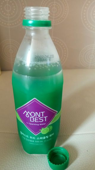 몽베스트 Montbest with Sparkling water Lime20병 — 5점을 준 리뷰어가 2021년 10월 올린 사용 사진