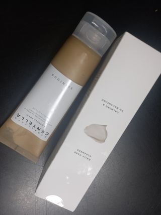 스킨1004 [SKIN1004] 마다가스카르 센텔라 앰플 폼 125ml — 5점을 준 리뷰어가 2024년 8월 올린 사용 사진
