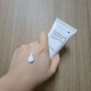 셀프 모이스처라이징 프로텍션 크림 셀프 모이스처라이징 프로텍션크림 — 5점을 준 리뷰어가 2022년 4월 올린 사용 사진