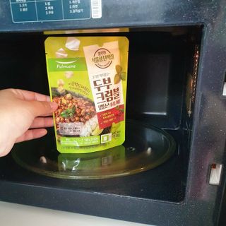 [풀무원] 식물성고기_두부크럼블덮밥소스3종, 두부텐더 — 5점을 준 리뷰어가 2021년 4월 올린 사용 사진