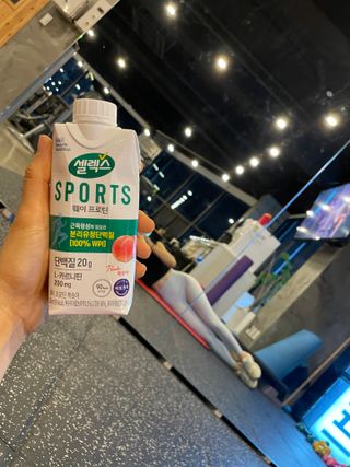 셀렉스스포츠 셀렉스 스포츠 웨이 프로틴 복숭아_ 330ml x 12팩 — 5점을 준 리뷰어가 2021년 7월 올린 사용 사진