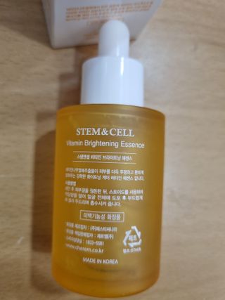 체르엠 스템앤셀 비타민 브라이트닝 에센스 30ml 1개 — 5점을 준 리뷰어가 2022년 3월 올린 사용 사진
