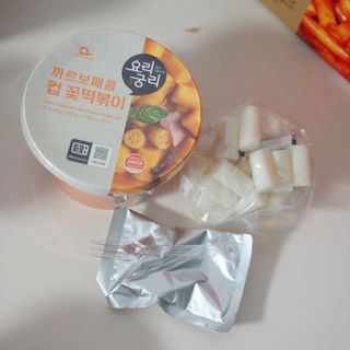 프리 [요리궁리] 타입 B (매콤,치즈,매콤까르보) 꽃떡볶이 6개입 세트 — 5점을 준 리뷰어가 2024년 12월 올린 사용 사진