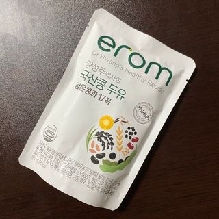 이롬 황성주 박사의 국산콩 두유 검은콩과 17곡 프리미엄 — 5점을 준 리뷰어가 2021년 5월 올린 사용 사진