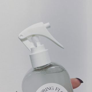 디어포레스트 숲속의 하루 패브릭미스트 (섬유향수/ 룸스프레이) 200ml — 5점을 준 리뷰어가 2022년 7월 올린 사용 사진