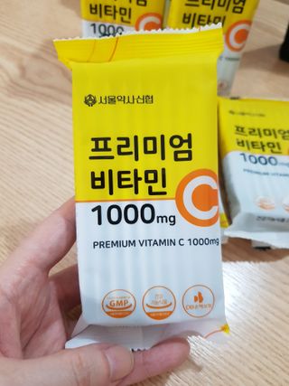 서울약사신협 프리미엄 비타민C 1,000mg_2.5g x 50포 — 5점을 준 리뷰어가 2021년 9월 올린 사용 사진