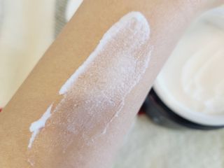 세이지빼빼 빼빼B 슬리미 히알 바디밤 150g — 5점을 준 리뷰어가 2022년 11월 올린 사용 사진