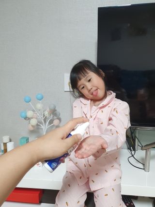 셀바이져 항균 스프레이 핸드워시 + 키즈세정제 SET — 3점을 준 리뷰어가 2021년 3월 올린 사용 사진
