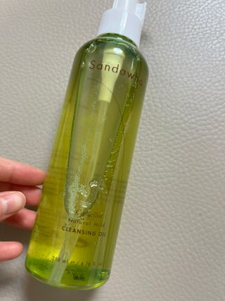 스킨큐어 산다화 순한 클렌징 동백 오일 200ml — 5점을 준 리뷰어가 2023년 3월 올린 사용 사진