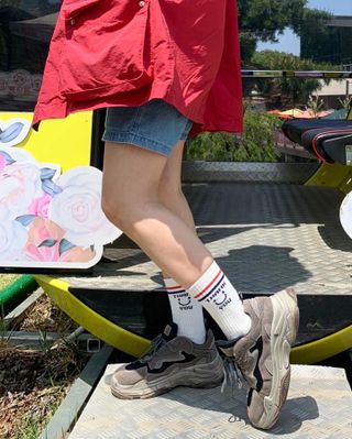사이즈가 있는 양말 필로이 운동하기 좋은 날!_스포츠 크루 양말 4족 세트_남여 각각 (S,M,L)_컬러 랜덤 발송 — 5점을 준 리뷰어가 2022년 5월 올린 사용 사진