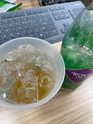 몽베스트 Montbest with Sparkling water Plain 20병 — 5점을 준 리뷰어가 2021년 10월 올린 사용 사진