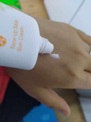 [후르디아] 혼합자차 선 에센스+톤업 선크림 2종 — 5점을 준 리뷰어가 2021년 5월 올린 사용 사진