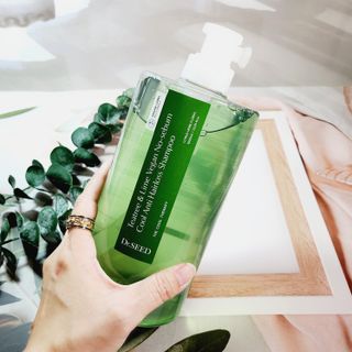 닥터시드 티트리 앤 라임 비건 지성케어 쿨 탈모 샴푸 (1000ml) — 5점을 준 리뷰어가 2023년 12월 올린 사용 사진