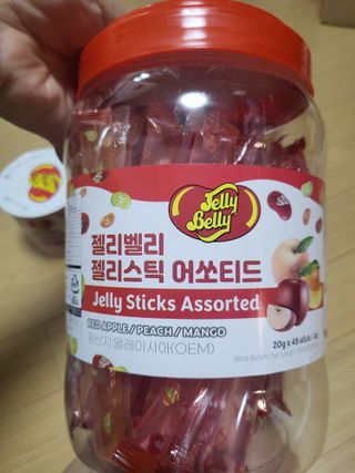 젤리벨리 젤리스틱 어쏘티드 900g — 4.5점을 준 리뷰어가 2022년 8월 올린 사용 사진