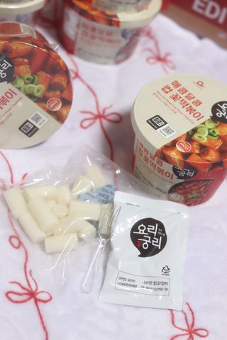 나우  [요리궁리] 매콤달콤 꽃떡볶이 6개입 세트 — 4.5점을 준 리뷰어가 2025년 1월 올린 사용 사진