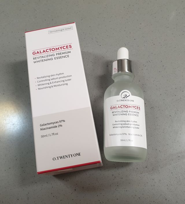 오투에니원 갈락토미세스 리바이탈라이징 프리미엄 화이트닝 에센스 50ml 리뷰 사진