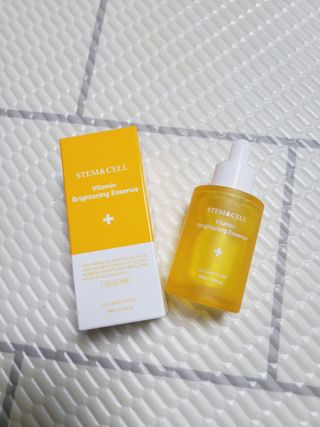 체르엠 스템앤셀 비타민 브라이트닝 에센스 30ml 1개 — 5점을 준 리뷰어가 2021년 9월 올린 사용 사진