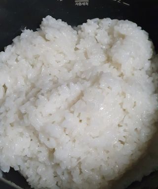 고림상점 풍부한 햇살과 바닷바람이 키우는 강화 교동 백미 1kgx2개 — 5점을 준 리뷰어가 2021년 12월 올린 사용 사진