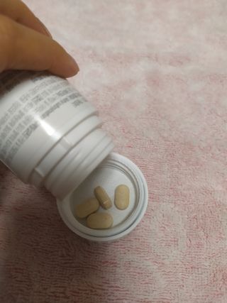 프리마인 평생 써야하는 관절의 건강을 위한 완벽설계 솔루션 관절n마디케어 플러스 120정 — 3점을 준 리뷰어가 2021년 10월 올린 사용 사진
