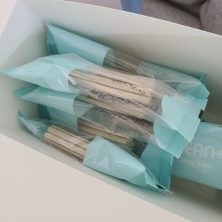 페페로니 2종 세트 클린플러스 덴탈껌 치킨+덕 — 5점을 준 리뷰어가 2021년 8월 올린 사용 사진