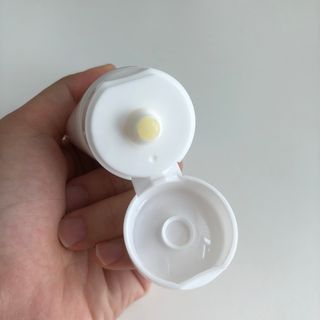 랑벨 비타 에너지 잡티 크림 75ml (피부 속 기미완화크림) — 5점을 준 리뷰어가 2022년 6월 올린 사용 사진