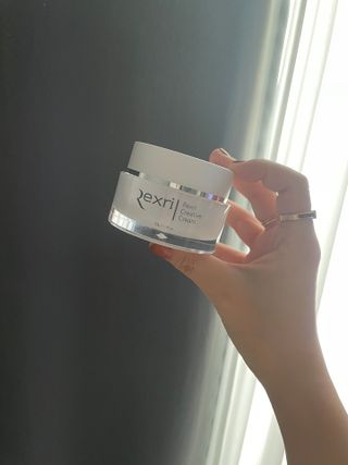 렉스리 크리에이티브 크림  Rexri Creative Cream — 3점을 준 리뷰어가 2021년 10월 올린 사용 사진