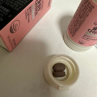 닥터피엔티 [Dr.PNT] 하루 2알로 건강한 다이어트! 한겨울에도 체지방만 쏙~ 슬림핏 다이어트 — 4점을 준 리뷰어가 2023년 2월 올린 사용 사진