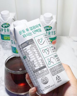 셀렉스스포츠 셀렉스 스포츠 웨이 프로틴 복숭아_ 330ml x 12팩 — 5점을 준 리뷰어가 2021년 8월 올린 사용 사진