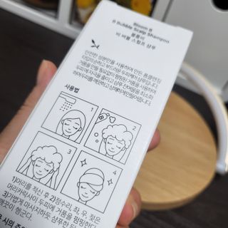 블룸비 거품 두피 샴푸 — 5점을 준 리뷰어가 2022년 8월 올린 사용 사진
