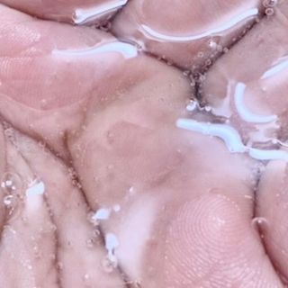 달리프 진저 베러 퍼퓸 탈모 완화 샴푸 1000ml 향 3종 — 4점을 준 리뷰어가 2021년 3월 올린 사용 사진