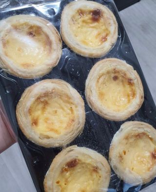 디앙뜨 포르투갈 에그타르트 오리지널 맛+패션후르츠+초콜릿타르트 맛 중 택1 — 4점을 준 리뷰어가 2021년 8월 올린 사용 사진
