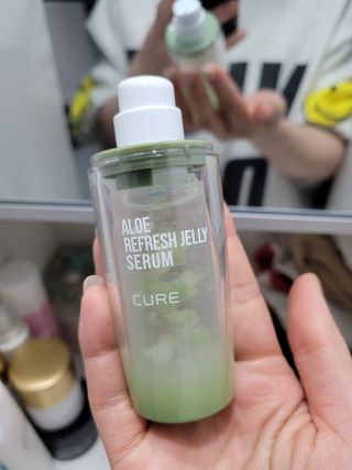 김정문알로에 큐어 큐어 알로에 리프레쉬 젤리 세럼, 큐어 알로에 하이드로 젤리 크림 — 5점을 준 리뷰어가 2021년 4월 올린 사용 사진