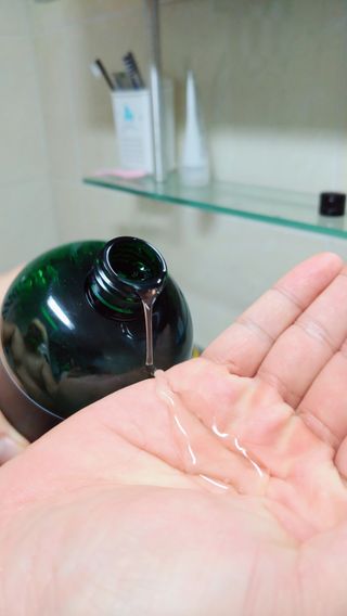 블랙페블 남성청결제 올인원 바디워시 클린 웨이브 — 4.5점을 준 리뷰어가 2021년 5월 올린 사용 사진