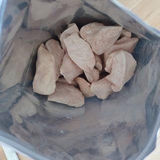 [펫시밀] 원물그대로 영양듬뿍 동결건조 왕북어트릿300g,왕치킨트릿400g,열빙어트릿300g 대용량 간식 — 5점을 준 리뷰어가 2023년 5월 올린 사용 사진