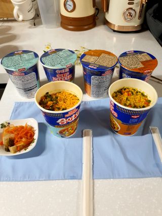 NISSIN 닛신 컵누들  4종 - 씨푸드오리지날, 씨푸드 스파이시, 씨푸드 커리, 씨푸드 XO소스 — 3점을 준 리뷰어가 2022년 4월 올린 사용 사진
