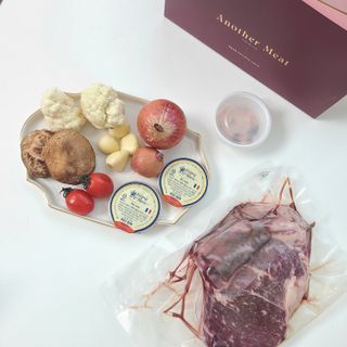어나더미트 드라이에이징 본인립아이 스테이크 — 5점을 준 리뷰어가 2021년 6월 올린 사용 사진