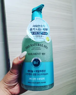 벨먼 내추럴스파 수분광채 스크럽 바디워시 600ml 5종 — 5점을 준 리뷰어가 2022년 5월 올린 사용 사진