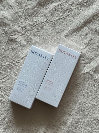 보타니티 촉촉수분자차 아쿠아핏 선 에센스 50ml + 보송톤업자차 징크 선 로션 50ml SPF50+ PA++++ (4/25) — 5점을 준 리뷰어가 2022년 5월 올린 사용 사진