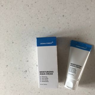 더마포레스트 모이스처라이징 아쿠아크림 / 수분크림 히알루론산 펩타이드 보습 미백 주름개선 — 5점을 준 리뷰어가 2021년 7월 올린 사용 사진