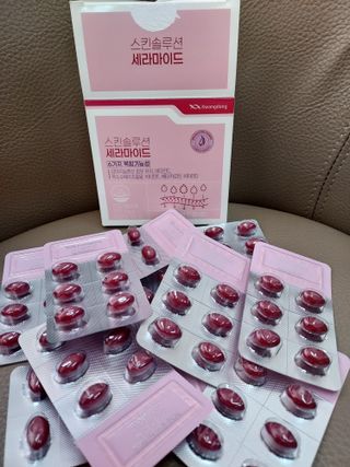 광동생활건강 [다시 쌓는 피부장벽] 광동 스킨솔루션 세라마이드 60캡슐 — 5점을 준 리뷰어가 2023년 6월 올린 사용 사진