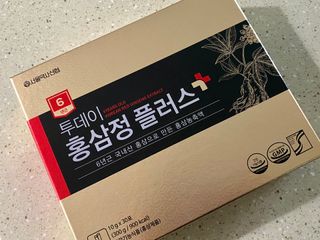 서울약사신협_투데이홍삼정플러스스틱_10g x 30포 — 5점을 준 리뷰어가 2021년 5월 올린 사용 사진