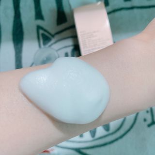 아이디플라코스메틱 아이디 브이로직 마이너스 필링 토너 110ml — 5점을 준 리뷰어가 2022년 1월 올린 사용 사진