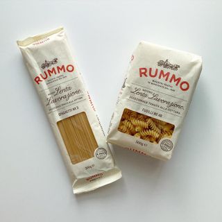 이탈리안 프리미엄 파스타 룸모 Rummo 파스타 2종 + 바질 페스토 + 블랙 트러플 페이스트 — 5점을 준 리뷰어가 2021년 7월 올린 사용 사진
