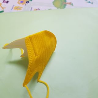 [블루 본 아이노우] 유아용 컬러마스크 40 PCS SET 2중 택 1 — 5점을 준 리뷰어가 2021년 4월 올린 사용 사진